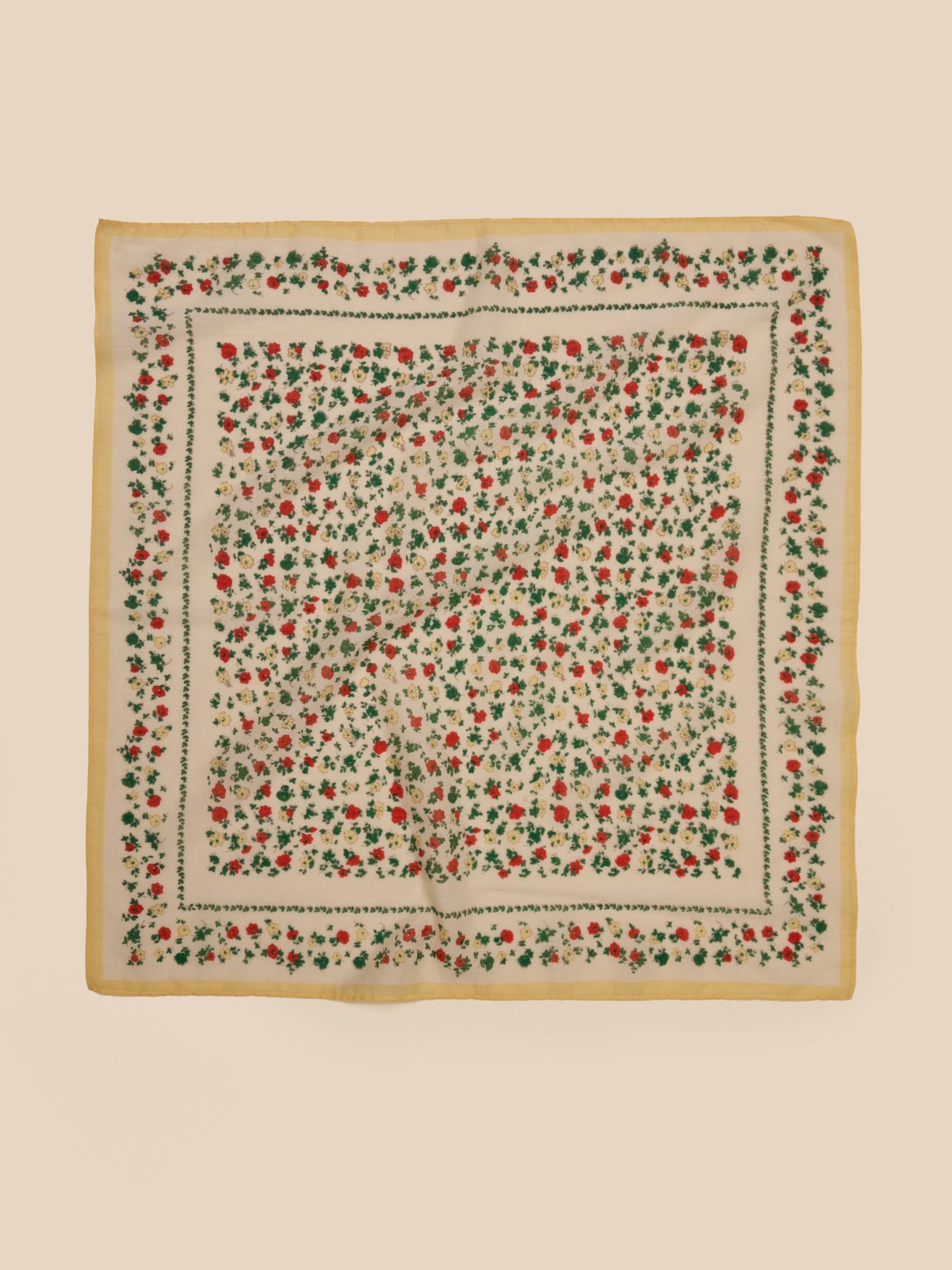 écharpe motif floral