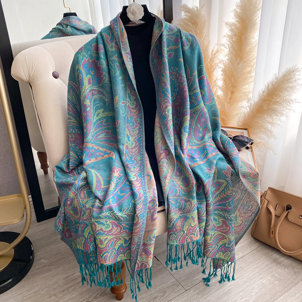 Écharpe tendance colorée