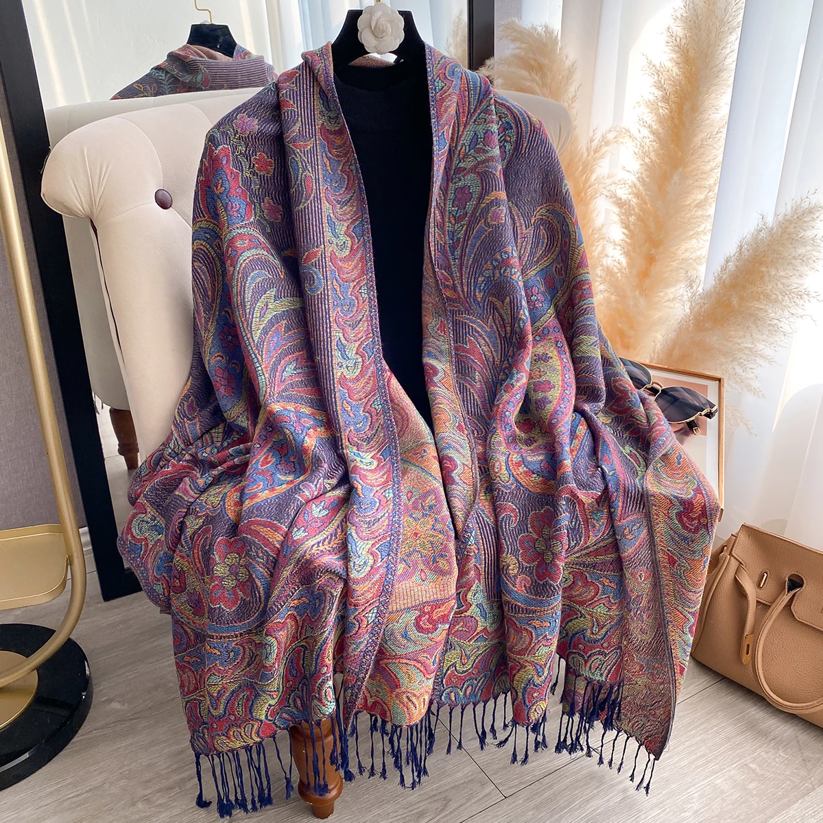 Accessoire chic à fleurs