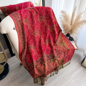 Écharpe foulard rouge avec motif