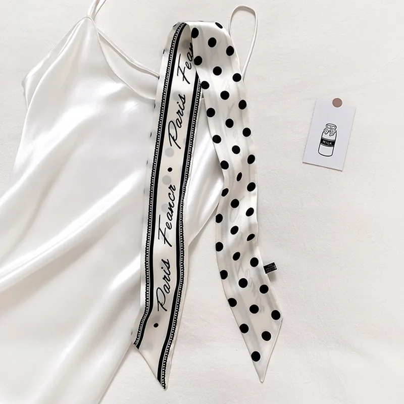Echarpe à pois chic