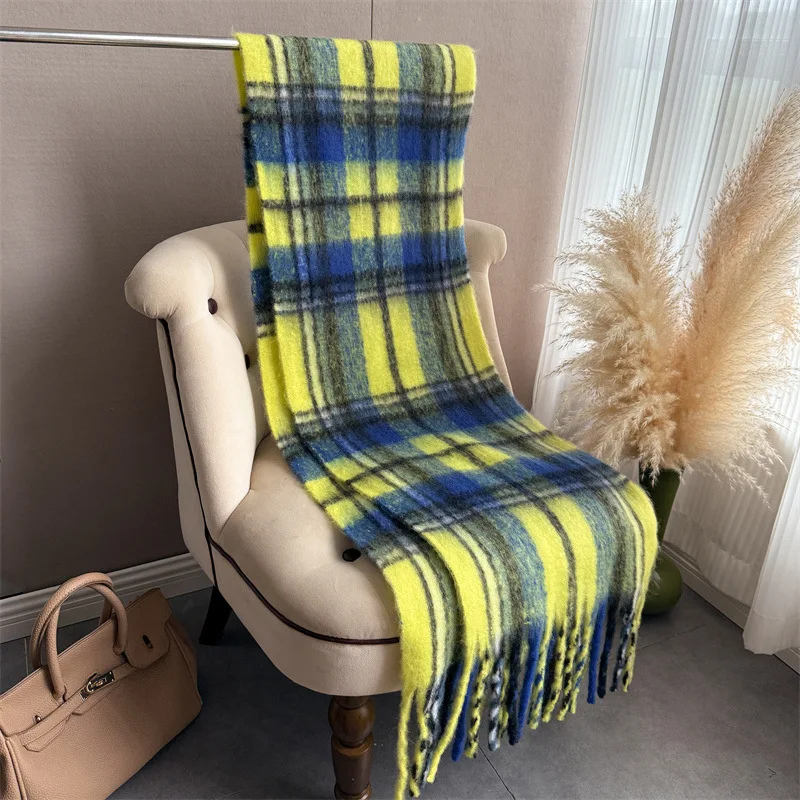 Écharpe chic à carreaux pour le froid
